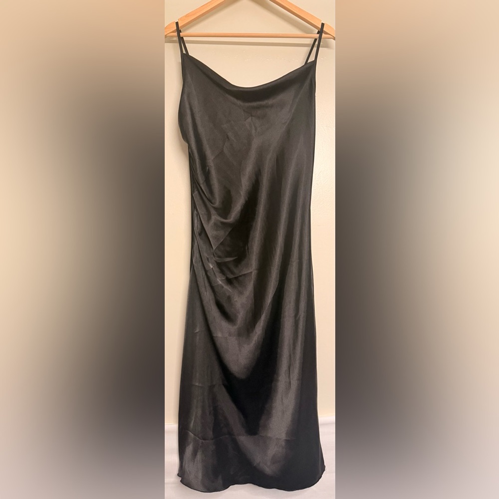 Bebe Shimmering Black Slip Dress Women's Medium Satin Cowl Neck sleeveless‎